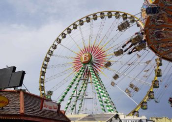 Heiratsantrag im Riesenrad auf der Cranger Kirmes
