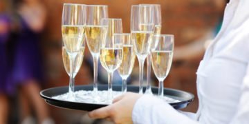 Der Sektempfang bei der Hochzeit