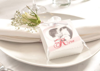 Personalisierte Tischdekoration für die Hochzeit