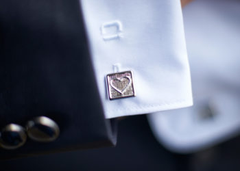 Manschettenknöpfe für den Bräutigam bei der Hochzeit