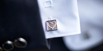 Manschettenknöpfe für den Bräutigam bei der Hochzeit