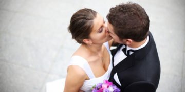 Kurze Brautkleider in Ivory und Weiß bei Amazon