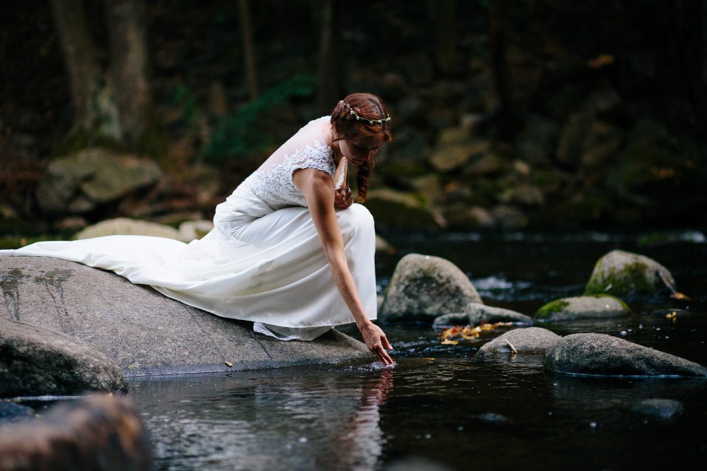 Braut am Wasser