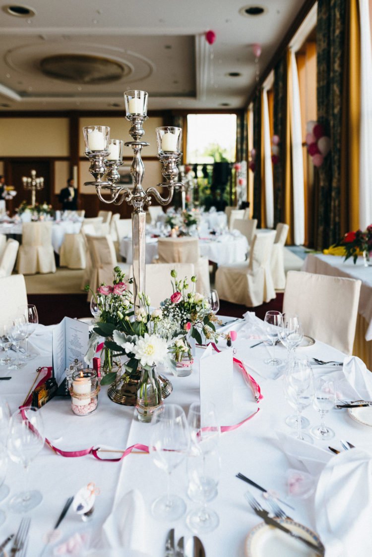 Beispiele für Blumen auf runden Tischen für die Hochzeit