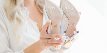 Aufkleber für die Schuhe am Tag der Hochzeit