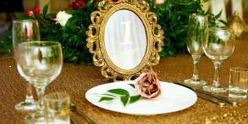 DIY-Tischdekoration & kreative Hochzeitsaufsteller aus Acrylglas