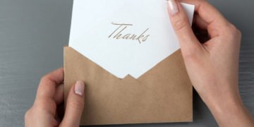 Danksagungskarten: Übersicht über die besten Anbieter