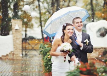10 Tipps für eine regnerische Hochzeit: So ist Regen kein Problem mehr!