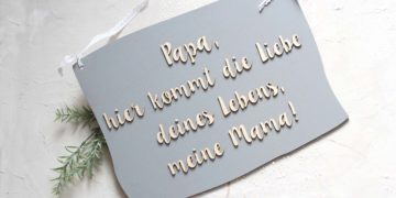 Hier kommt die Braut Holzschild