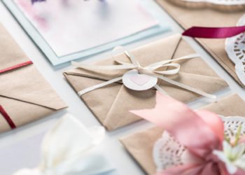 Dankeskarten nach der Hochzeit: Den richtigen Anbieter finden
