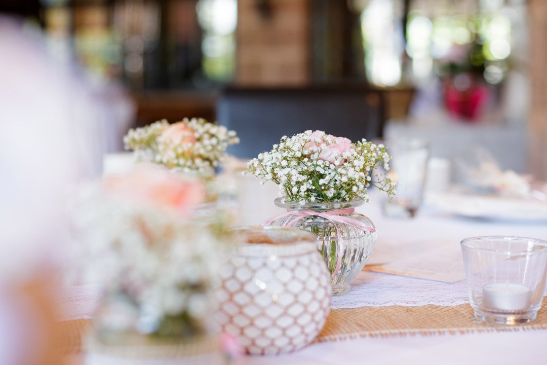 Vintage Tischdeko bei der Hochzeit von Carolin und Marcus