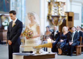 Wie viel kostet die kirchliche Trauung? Wir verraten es euch!shu