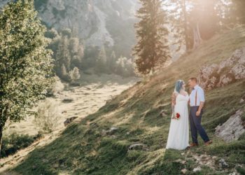 Berghochzeit von Nicole und Matthew auf der Wuhrsteinalm