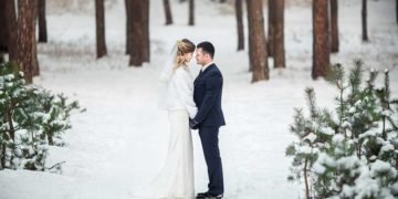 Stola / Tuch in Ivory für die Braut am Tag der Hochzeit