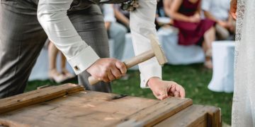 Erinnerungskiste an die Hochzeit, befüllt von den Gästen