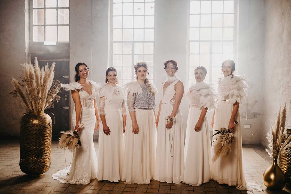 Federleichte Hochzeitsinspiration beim Brautshooting 2020