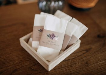 Banderolen für Freudentränen-Taschentücher