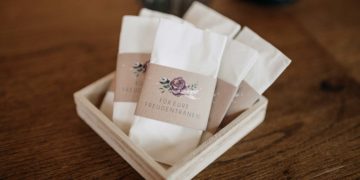 Banderolen für Freudentränen-Taschentücher