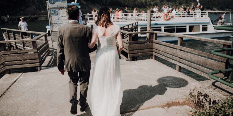 Trauung auf dem Schiff – Hochzeit zwischen Bergen und Seen
