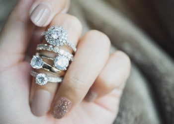 Lohnt sich ein Vorsteckring oder Beisteckring für die Braut?