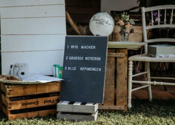 Fotowand mit Sofortbilder bei der Hochzeit