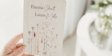 Hochzeitseinladungen aus Holz