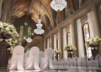 Kirchliche Hochzeit dekorieren: Ideen & Tipps