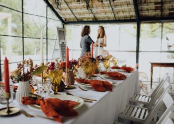 Spätsommer Hochzeit in warmen Herbsttönen