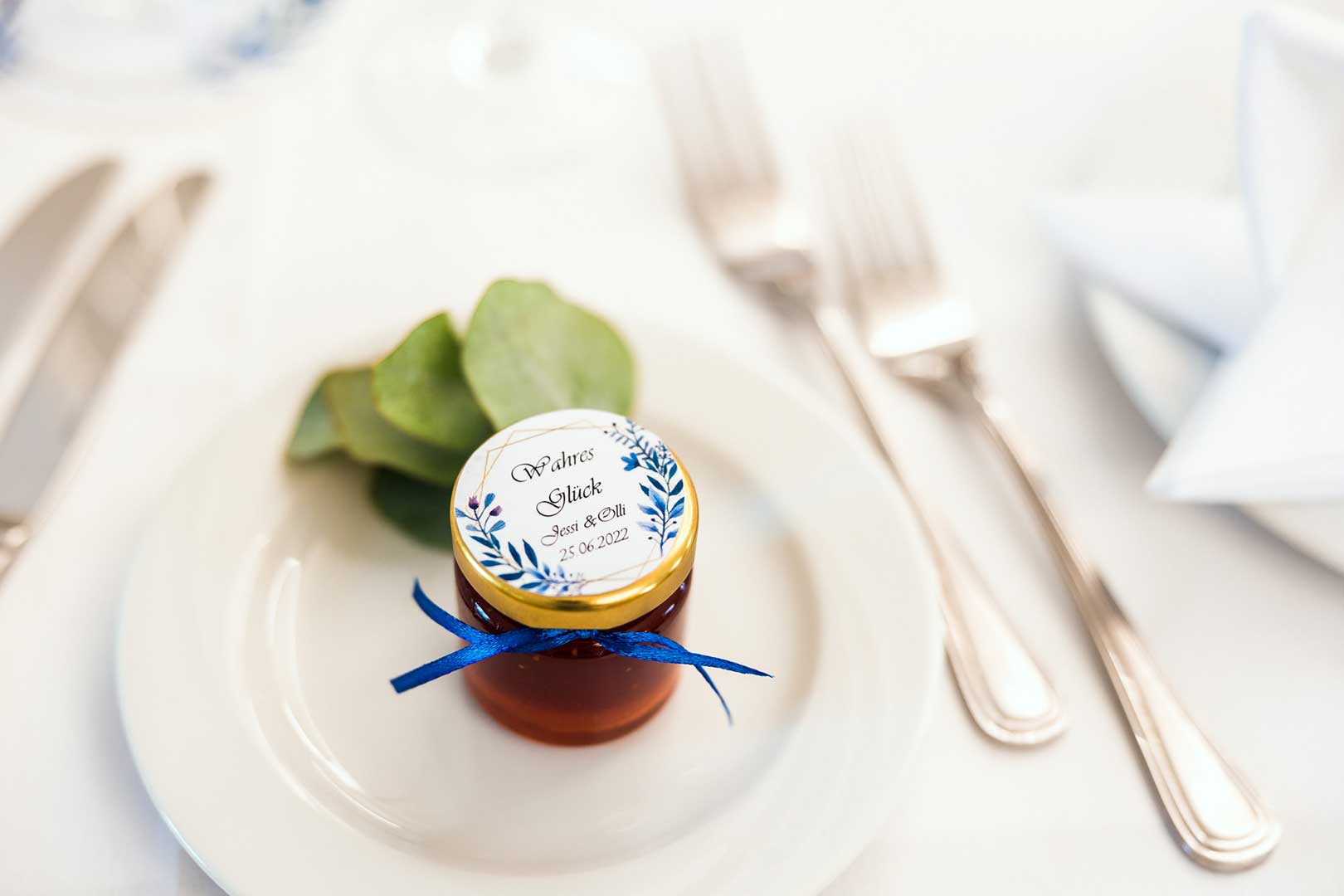 Selbstgemachte Marmelade als Gastgeschenk
