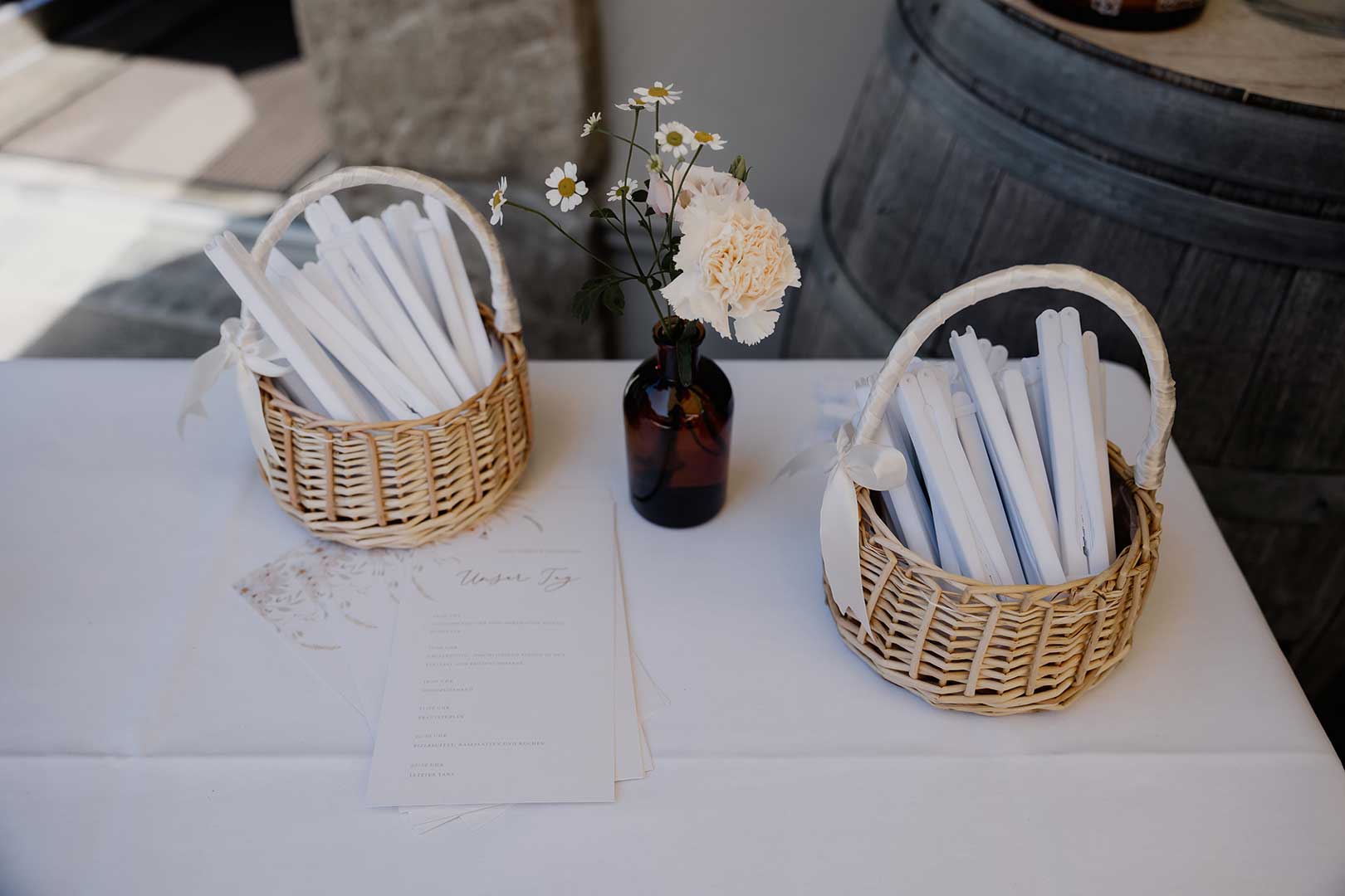 Körbchen mit Fächer bei der Hochzeit